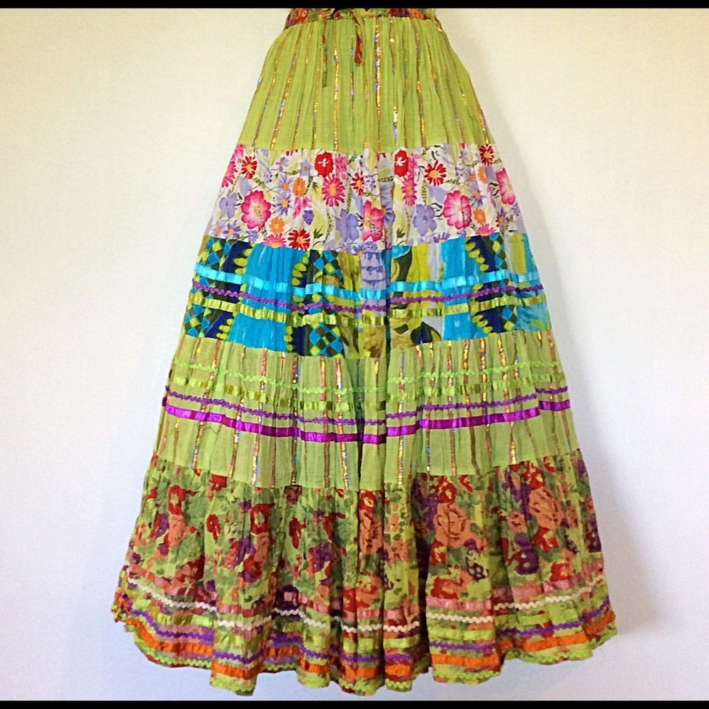 Skirt broomstick style
